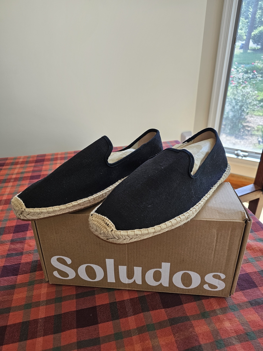 Soludos Men’s Black Canvas Slip-On Espadrilles
